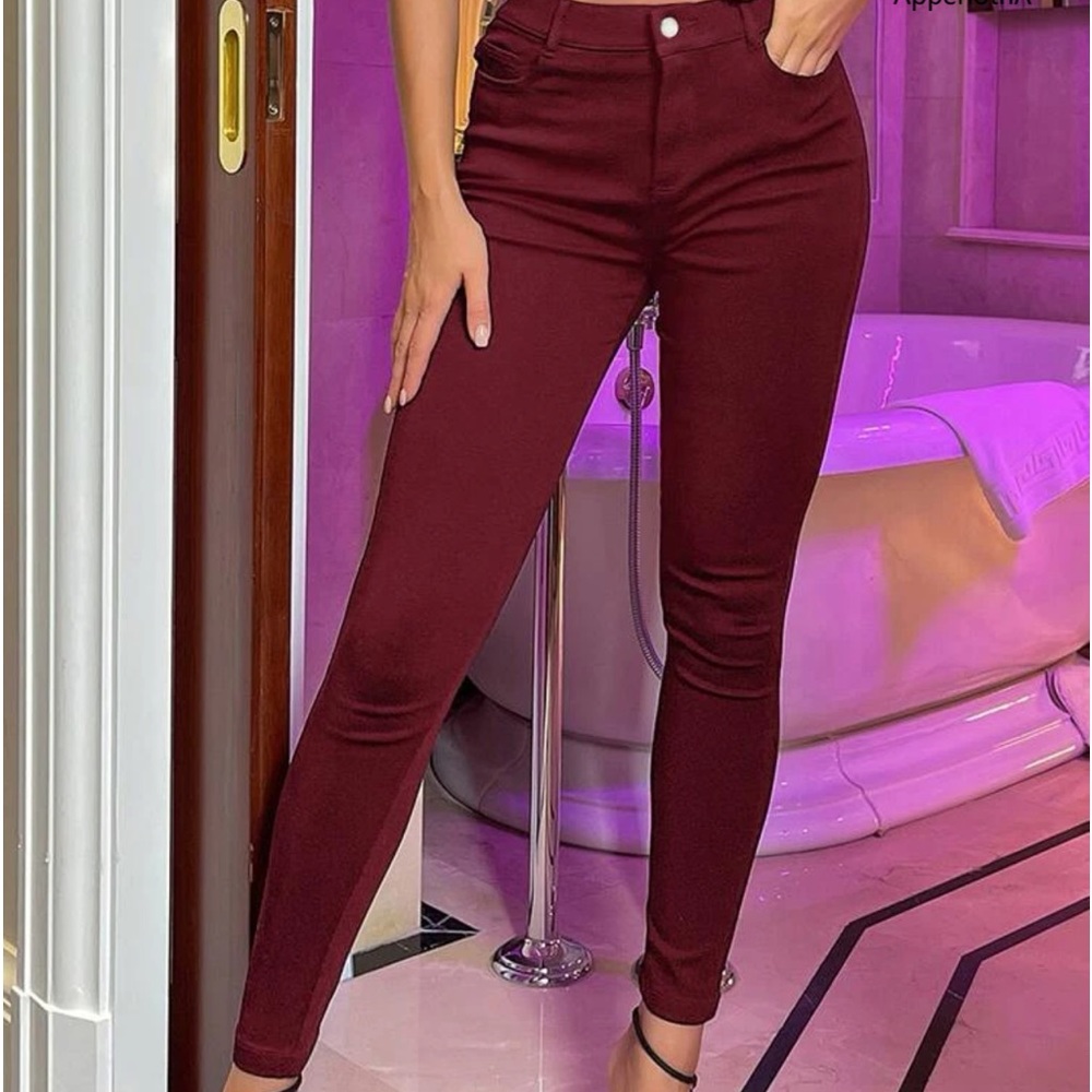 *Brand New with Tags* Burgundy stretchy high waist skinny pants